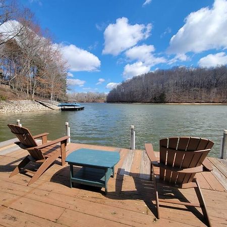 Winchester Lakeside Haven Dock/Slip Fire Pit Game Room Kayaks מראה חיצוני תמונה